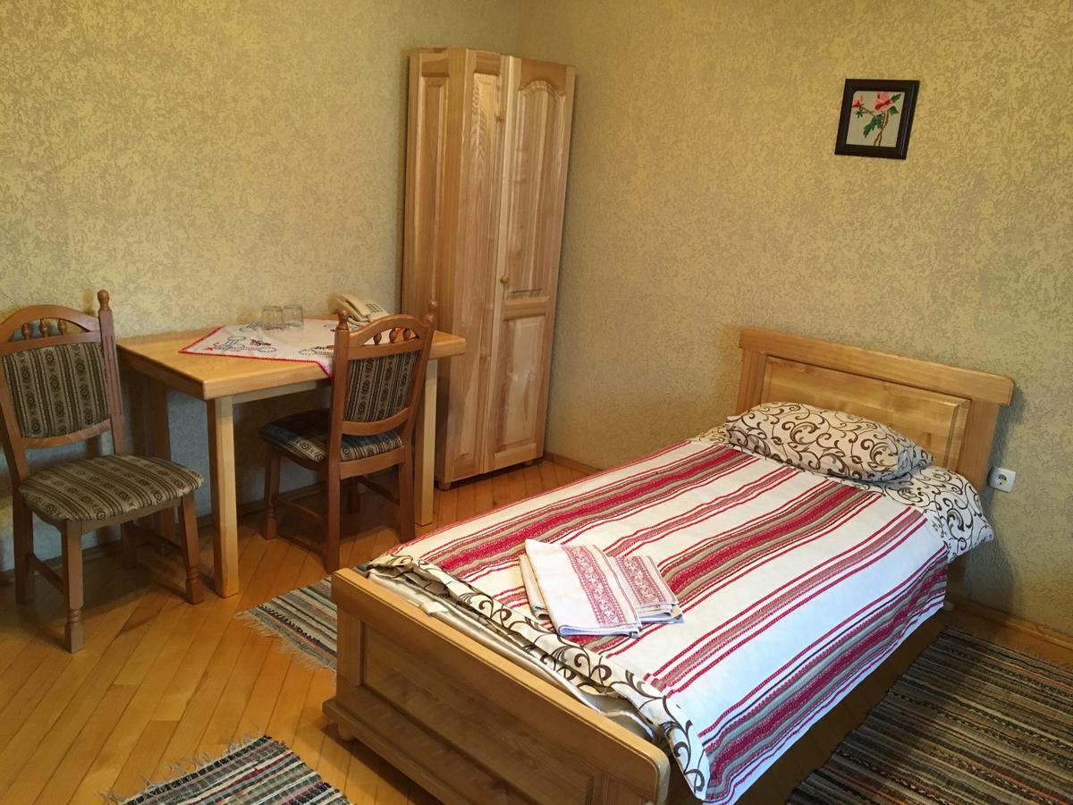 Hotel Svitlytsia Tyachiv Экстерьер фото