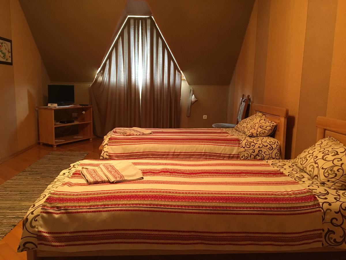 Hotel Svitlytsia Tyachiv Экстерьер фото