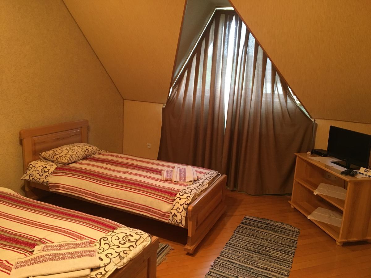 Hotel Svitlytsia Tyachiv Экстерьер фото