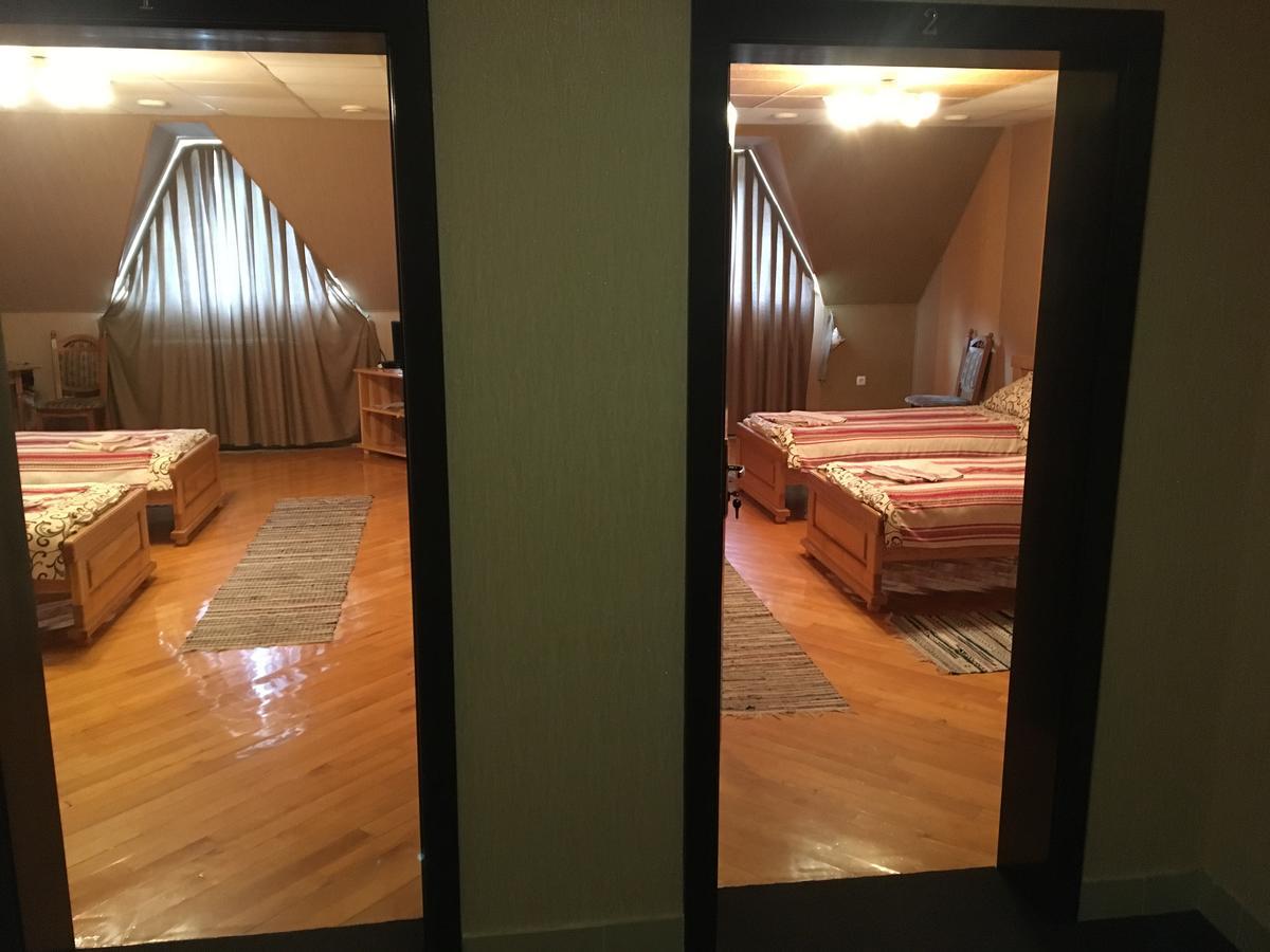 Hotel Svitlytsia Tyachiv Экстерьер фото